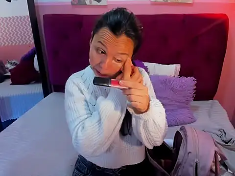 candysmitxxx online show from April 11, 2:41 am