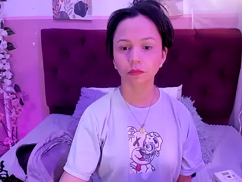 candysmitxxx online show from March 20, 12:44 am