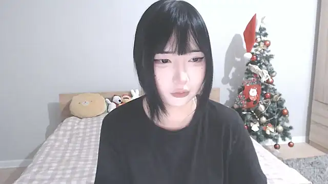 Snapshot of your_angela chatting on January 9, 2:24 pm your angela online show from January 9, 2:24 pm