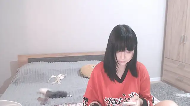 Snapshot of your_angela chatting on December 1, 6:03 am your angela online show from December 1, 6:03 am