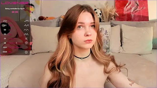 Frau Lina online show from November 5, 2:31 pm