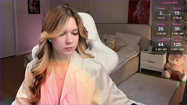 Snapshot of Frau_Lina chatting on May 17, 4:29 pm Frau Lina online show from May 17, 4:29 pm
