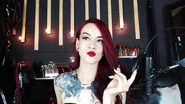 Snapshot of Liilith_goddess_ chatting on December 5, 5:10 am Liilith goddess online show from December 5, 5:10 am