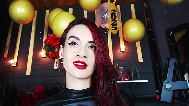 Snapshot of Liilith_goddess_ chatting on January 3, 9:15 am Liilith goddess online show from January 3, 9:15 am