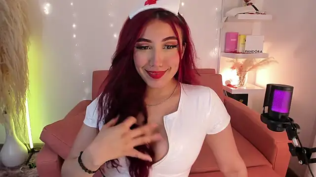 veronicaxx69 online show from May 16, 4:22 am