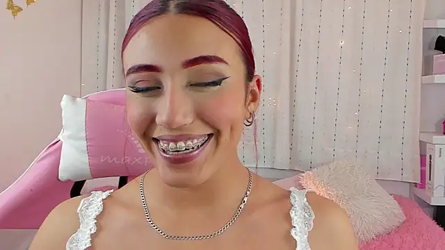 veronicaxx69 online show from November 30, 4:13 am