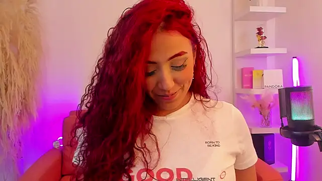 veronicaxx69 online show from December 17, 8:03 pm