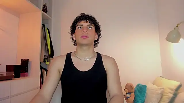 Snapshot of Curlblue chatting on November 27, 4:51 pm Curlblue online show from November 27, 4:51 pm