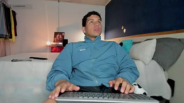 Curlblue online show from April 18, 4:26 am