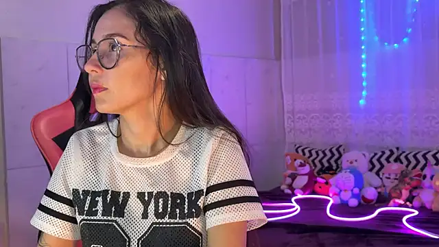 Lua34682 online show from October 3, 11:06 pm