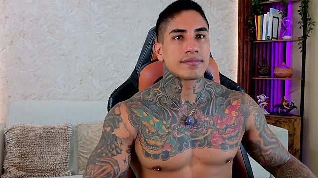 AdanReilly online show from May 9, 3:48 pm