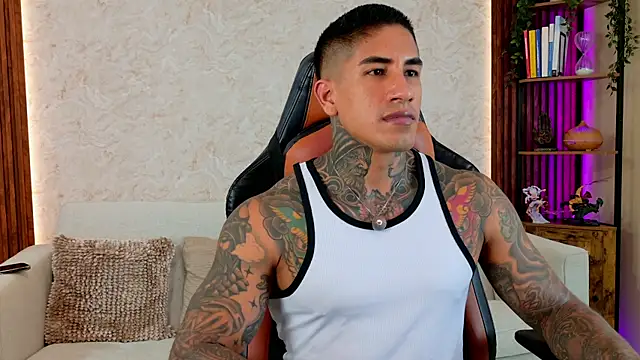AdanReilly online show from June 1, 8:52 pm