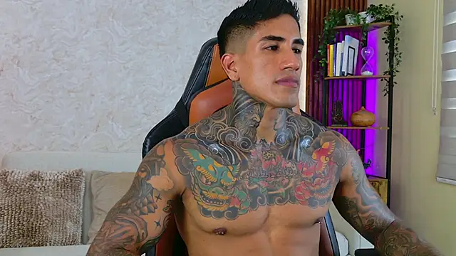 AdanReilly online show from September 26, 8:27 pm