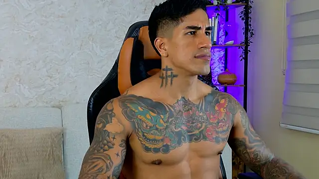 AdanReilly online show from March 16, 12:01 am