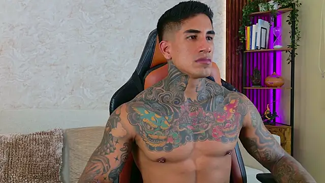 AdanReilly online show from November 7, 9:19 pm