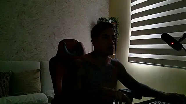 AdanReilly online show from March 22, 5:52 pm