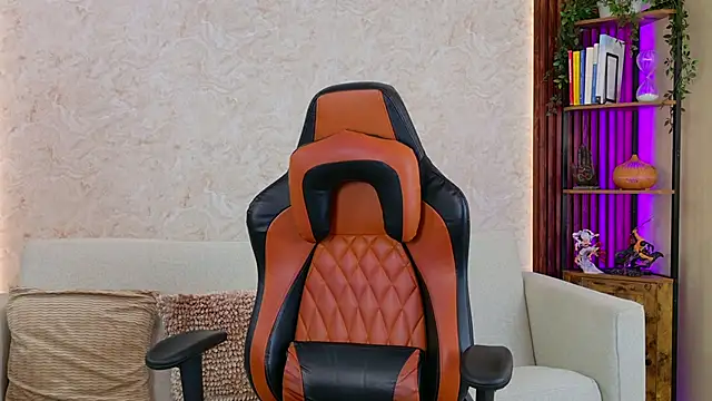 AdanReilly online show from February 8, 2:48 pm