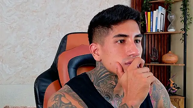 AdanReilly online show from March 11, 4:56 pm