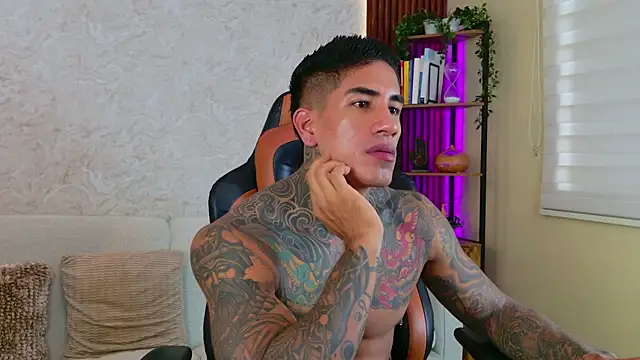 AdanReilly online show from November 10, 12:10 pm