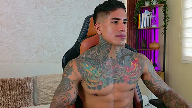 AdanReilly online show from November 12, 12:09 pm