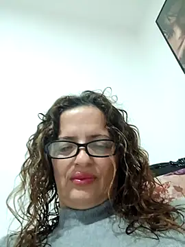 Snapshot of CioniWeiss chatting on March 6, 11:20 pm CioniWeiss online show from March 6, 11:20 pm