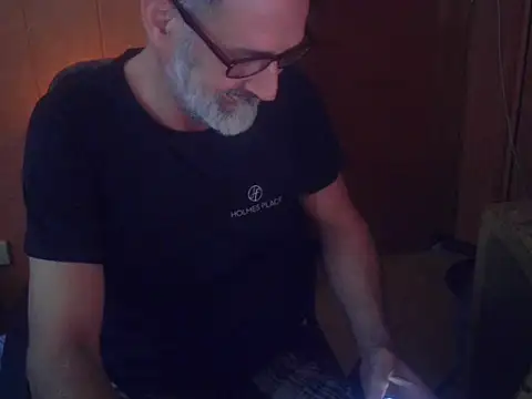 Snapshot of Lia_Y_PatrickX chatting on October 12, 11:28 pm Lia Y PatrickX online show from October 12, 11:28 pm