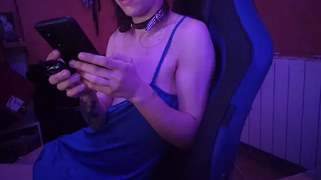 Snapshot of Lia_Y_PatrickX chatting on February 12, 4:12 am Lia Y PatrickX online show from February 12, 4:12 am
