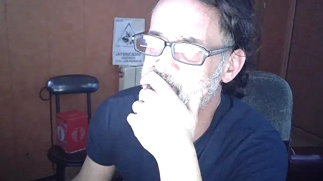 Lia Y PatrickX online show from April 6, 12:06 am