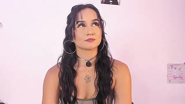 Maggie 1 online show from November 12, 9:40 pm