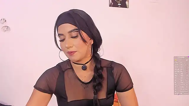 Maggie 1 online show from November 23, 11:48 pm