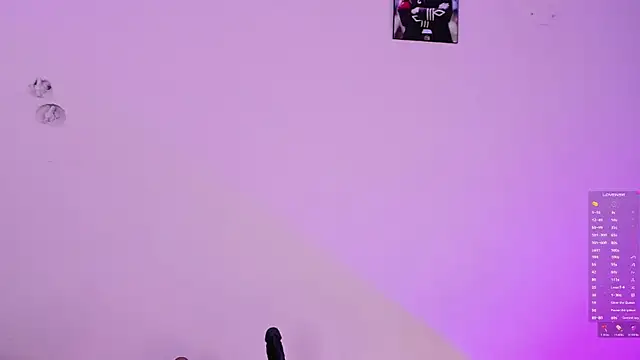 Maggie 1 online show from December 2, 12:11 am