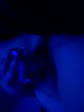 CurvySquirter69 online show from February 28, 6:13 am