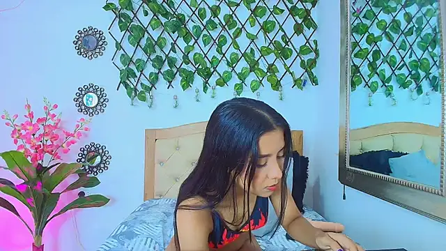 kinkysweet   online show from May 12, 9:21 pm