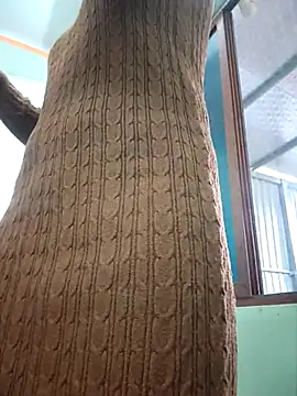 Snapshot of zizi_public chatting on February 26, 3:25 am zizi public online show from February 26, 3:25 am