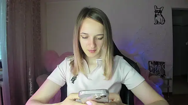 Snapshot of RouseReed chatting on May 22, 6:11 am RouseReed online show from May 22, 6:11 am