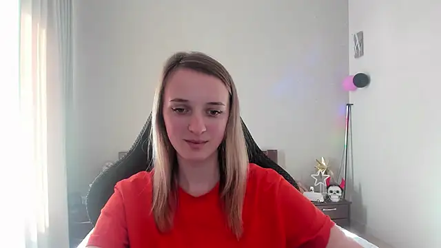 Snapshot of RouseReed chatting on March 10, 1:32 pm RouseReed online show from March 10, 1:32 pm