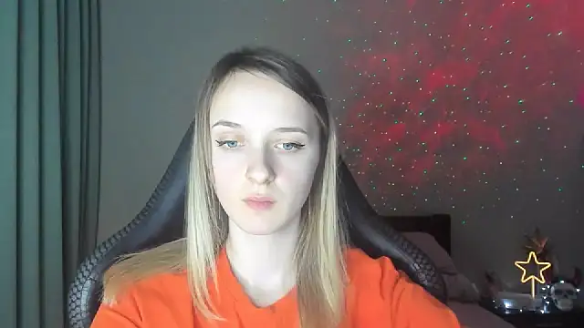 Snapshot of RouseReed chatting on March 18, 4:28 pm RouseReed online show from March 18, 4:28 pm