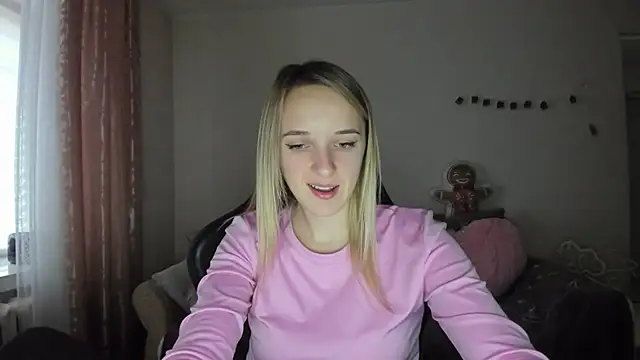 Snapshot of RouseReed chatting on November 20, 7:31 am RouseReed online show from November 20, 7:31 am