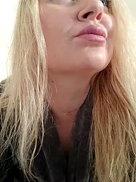 LadyLolyPop  online show from April 28, 1:37 am