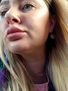 LadyLolyPop  online show from April 30, 1:45 am