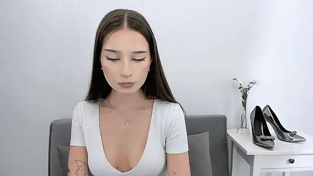 EmilyDarling online show from January 14, 9:07 pm