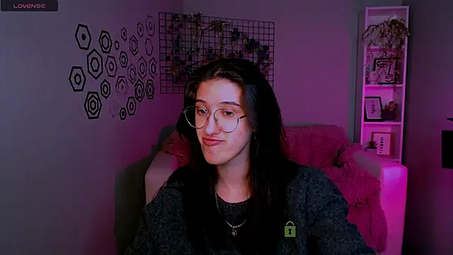 scarlet mooore online show from November 11, 9:20 pm