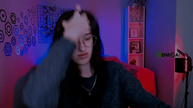 scarlet mooore online show from December 3, 10:31 pm