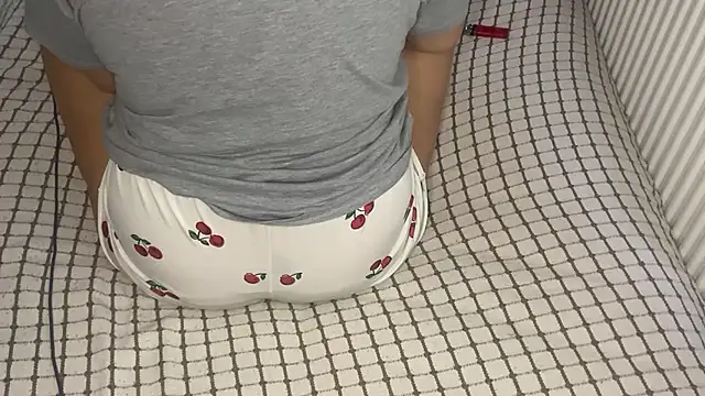 Snapshot of Ceyceys chatting on December 16, 11:03 am Ceyceys online show from December 16, 11:03 am