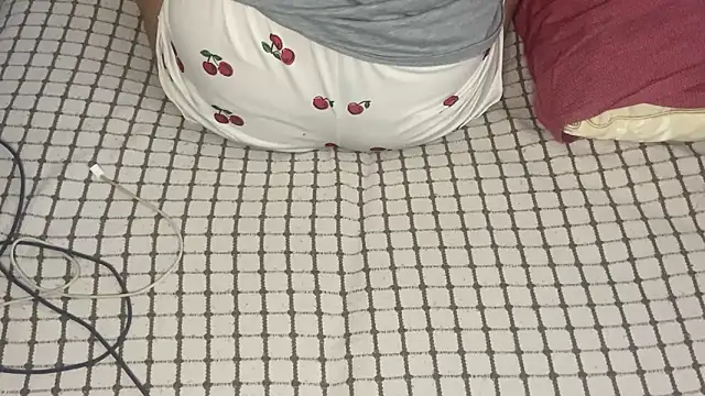 Snapshot of Ceyceys chatting on December 15, 11:27 am Ceyceys online show from December 15, 11:27 am