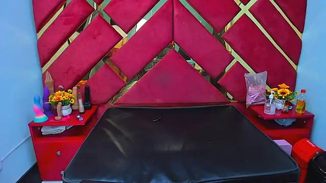 Snapshot of Sweet_Annyy chatting on December 4, 12:59 pm Sweet Annyy online show from December 4, 12:59 pm