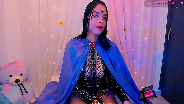 Snapshot of Hannahs_Napit chatting on February 11, 10:07 pm Hannahs Napit online show from February 11, 10:07 pm