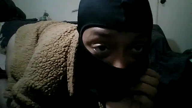 Snapshot of Daszler chatting on January 3, 12:33 am Daszler online show from January 3, 12:33 am