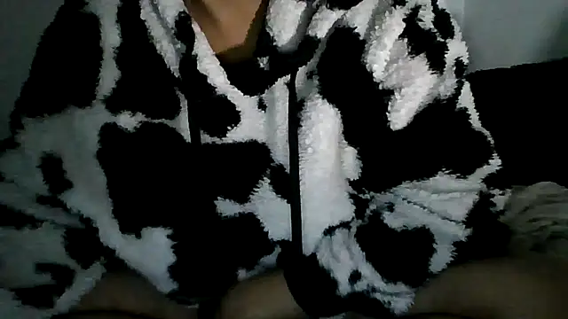 Snapshot of Daszler chatting on March 7, 4:57 am Daszler online show from March 7, 4:57 am