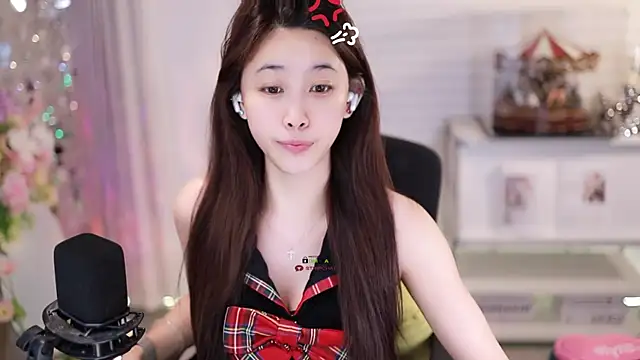 SleepArtist online show from March 26, 6:22 am